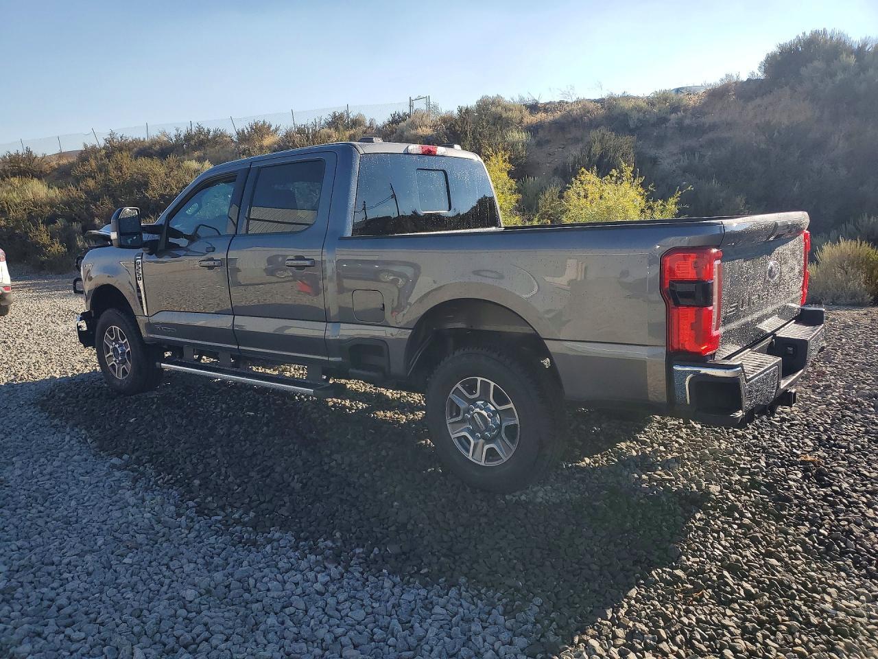2026 FORD F250 SUPER DUTY — Фото 2 из 12