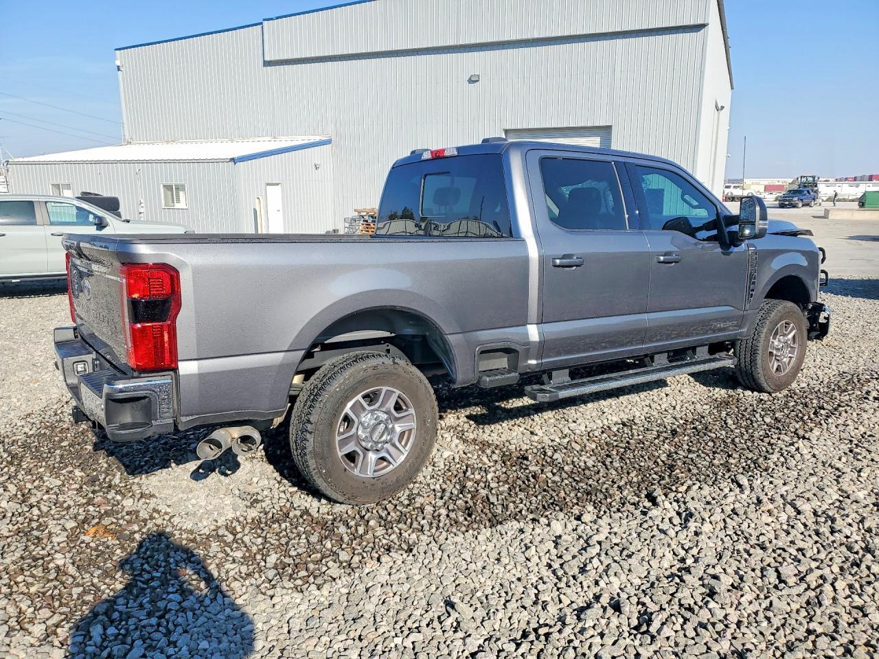 2026 FORD F250 SUPER DUTY — Фото 3 из 12