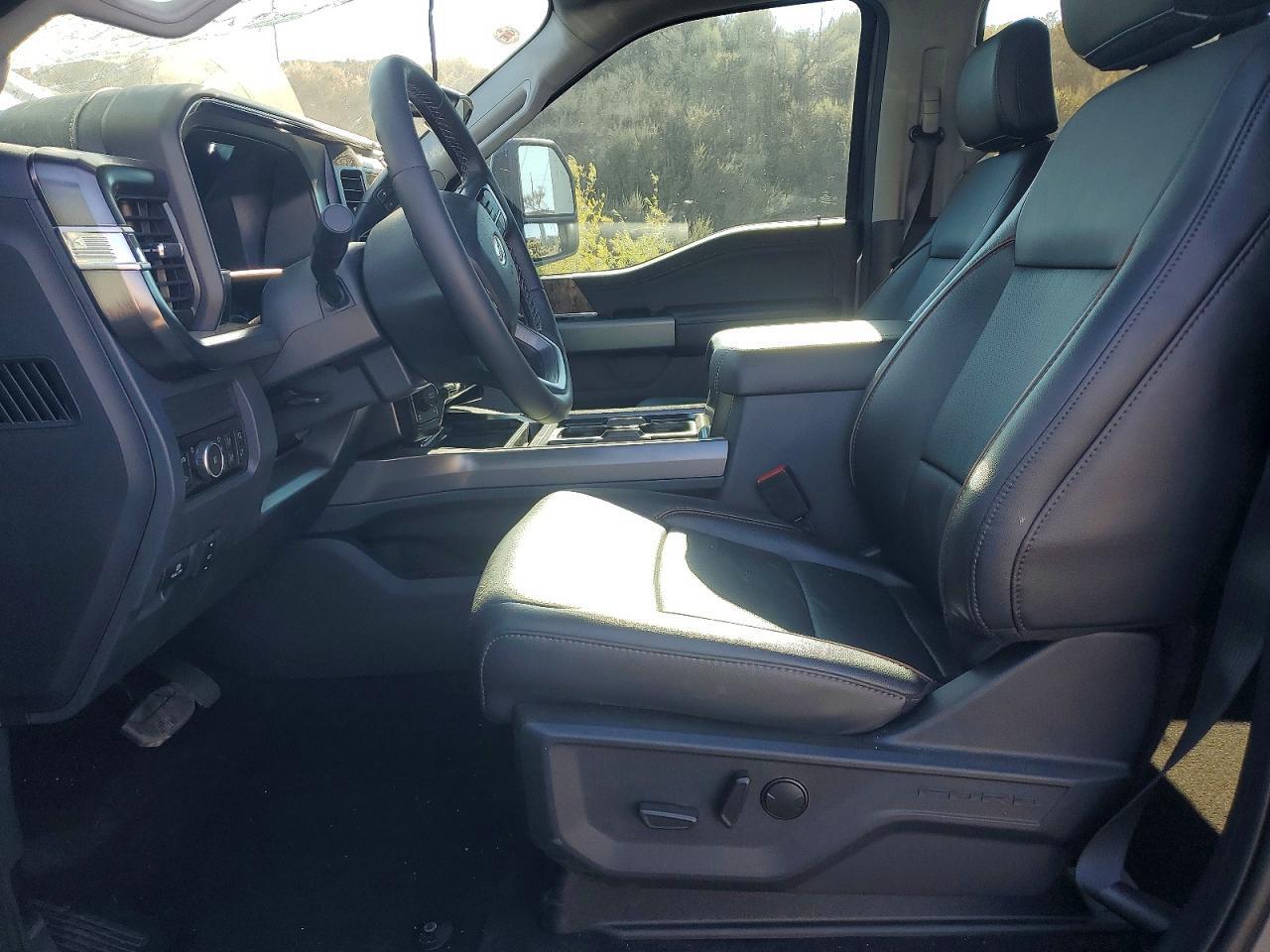 2026 FORD F250 SUPER DUTY — Фото 7 из 12