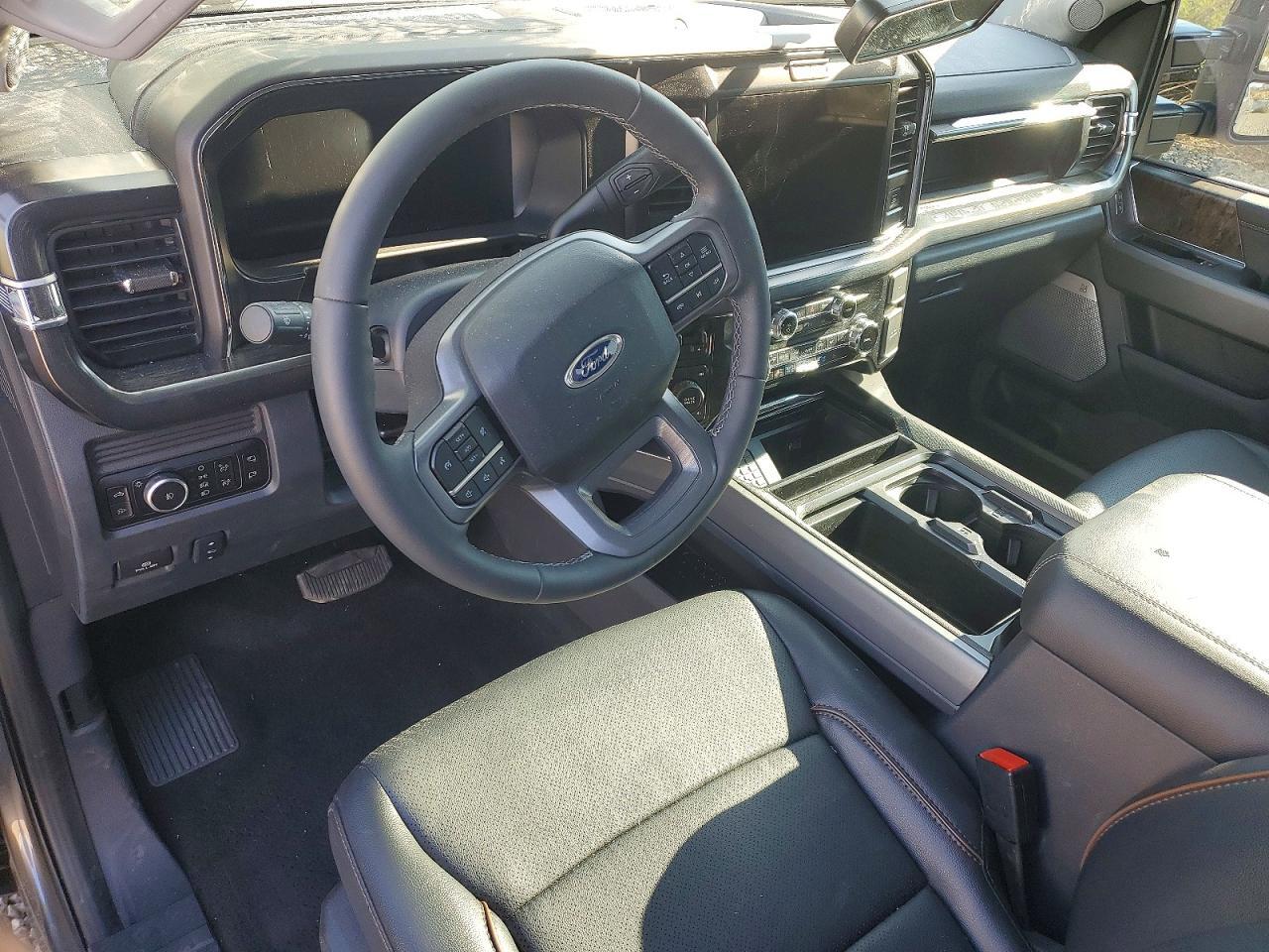 2026 FORD F250 SUPER DUTY — Фото 8 из 12