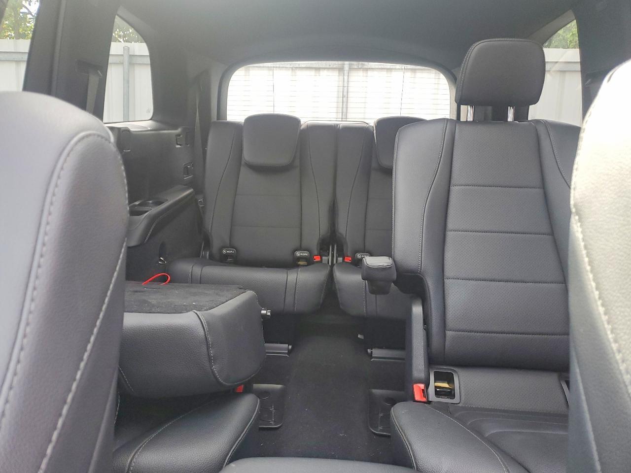 2024 MERCEDES-BENZ GLS 450 4MATIC — Фото 10 из 13