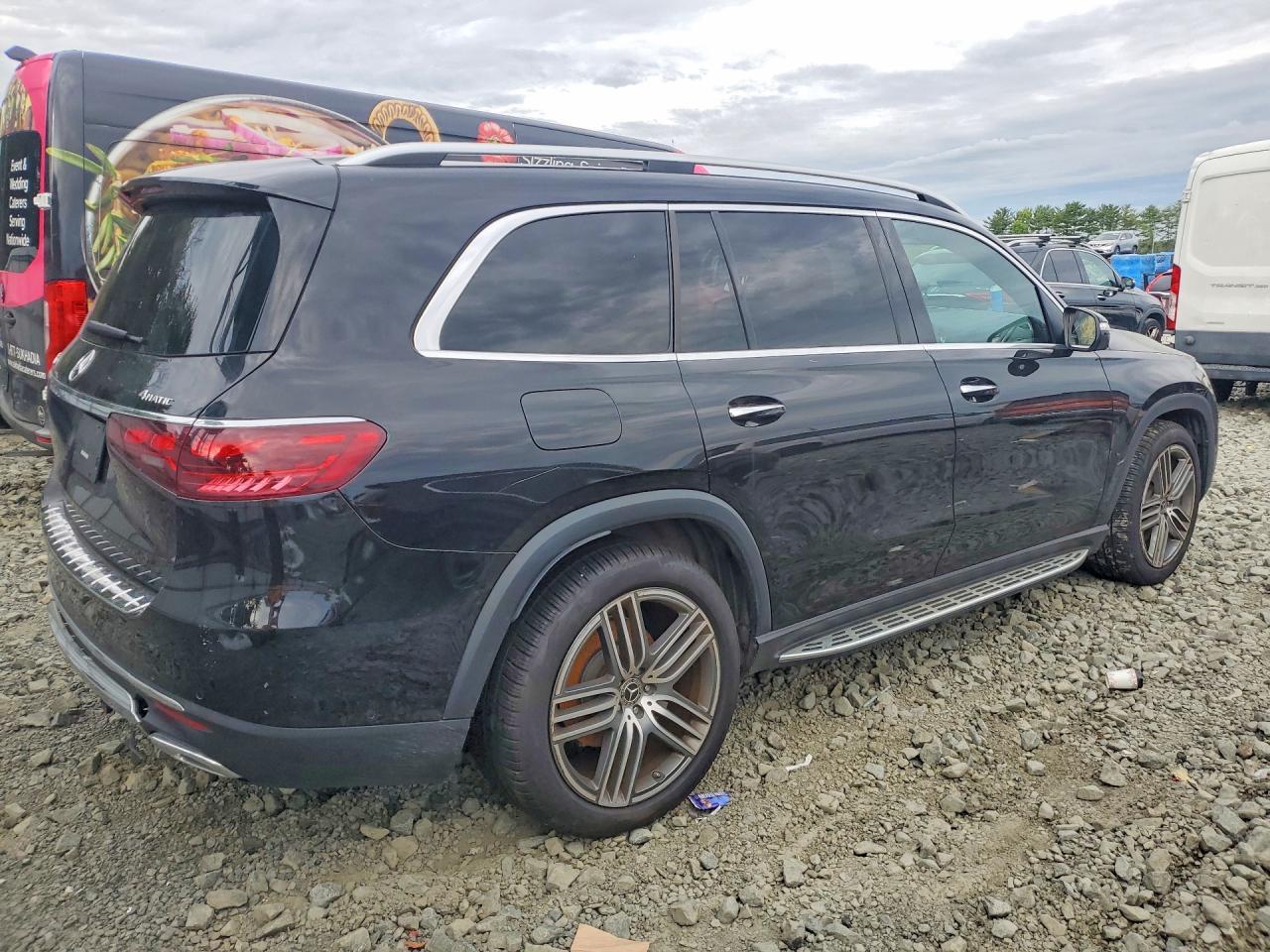 2024 MERCEDES-BENZ GLS 450 4MATIC — Фото 3 из 13