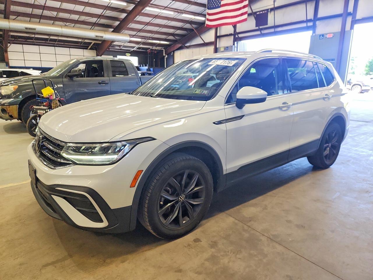 2023 VOLKSWAGEN TIGUAN 3VV3B7AX7PM020721
