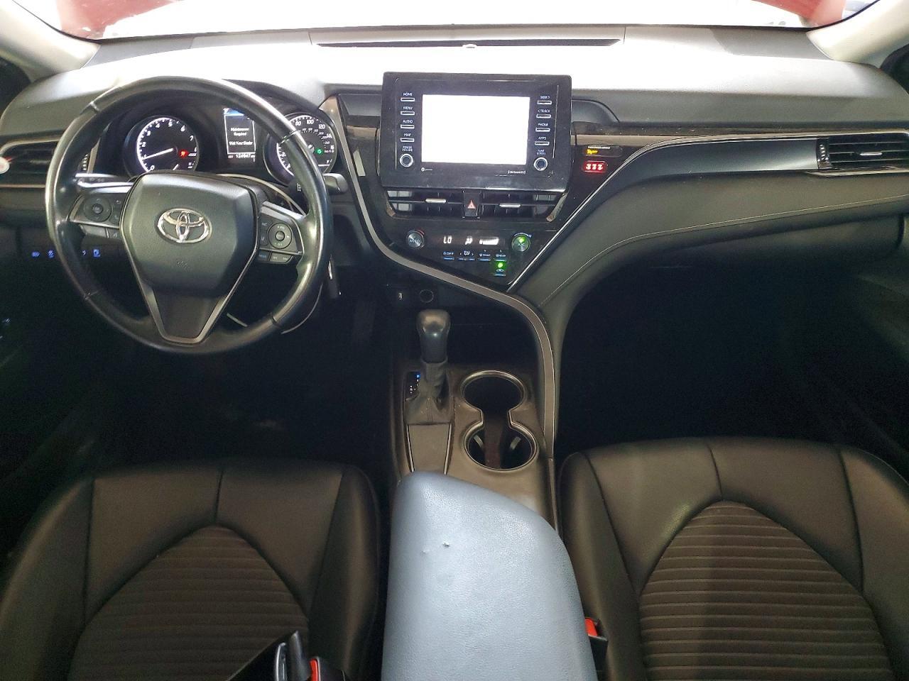 2021 TOYOTA CAMRY SE — Фото 8 из 12