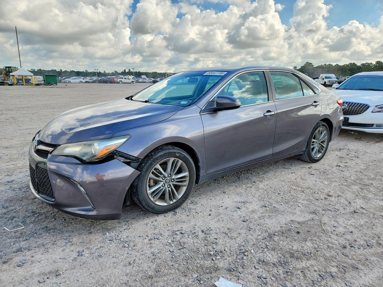 2016 TOYOTA CAMRY 4T1BF1FK4GU552587