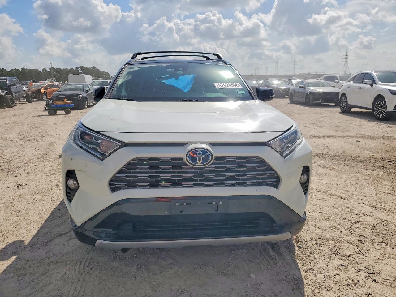 2020 TOYOTA RAV4 XSE — Фото 5 из 14