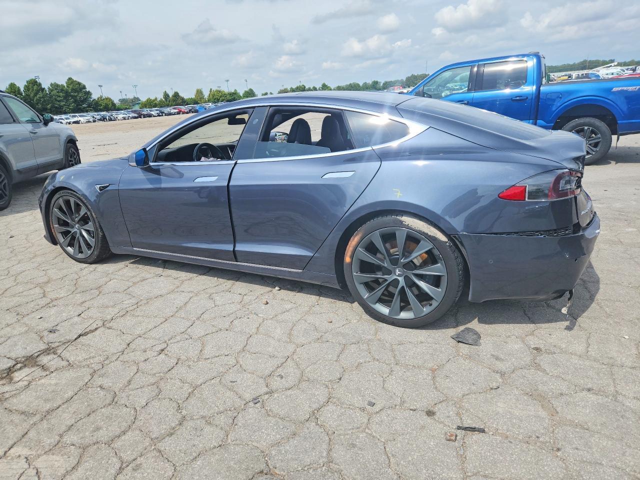 2018 TESLA MODEL S — Фото 2 из 12