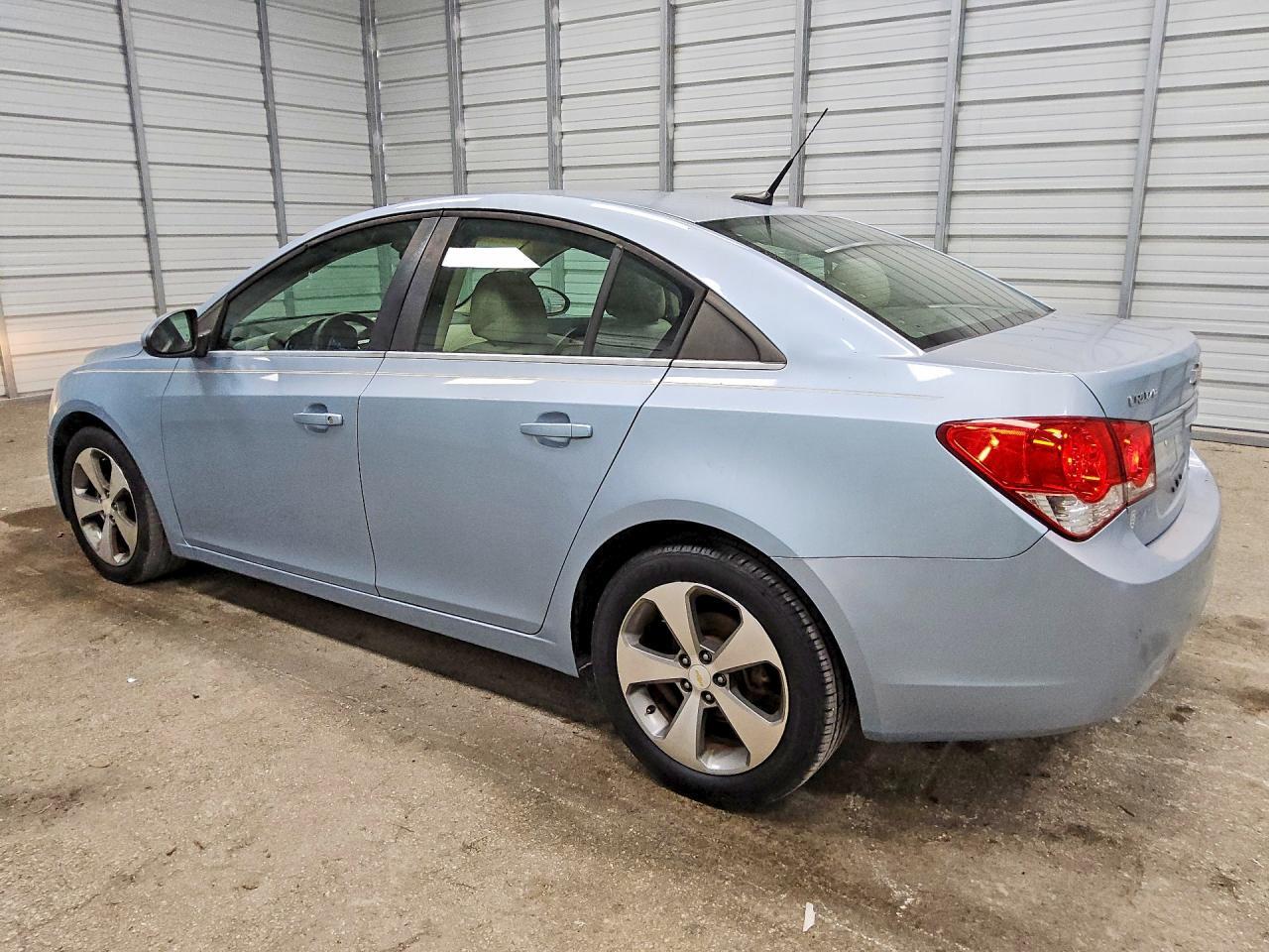 1G1PG5S96B7157683 2011 CHEVROLET CRUZE photo no. 2