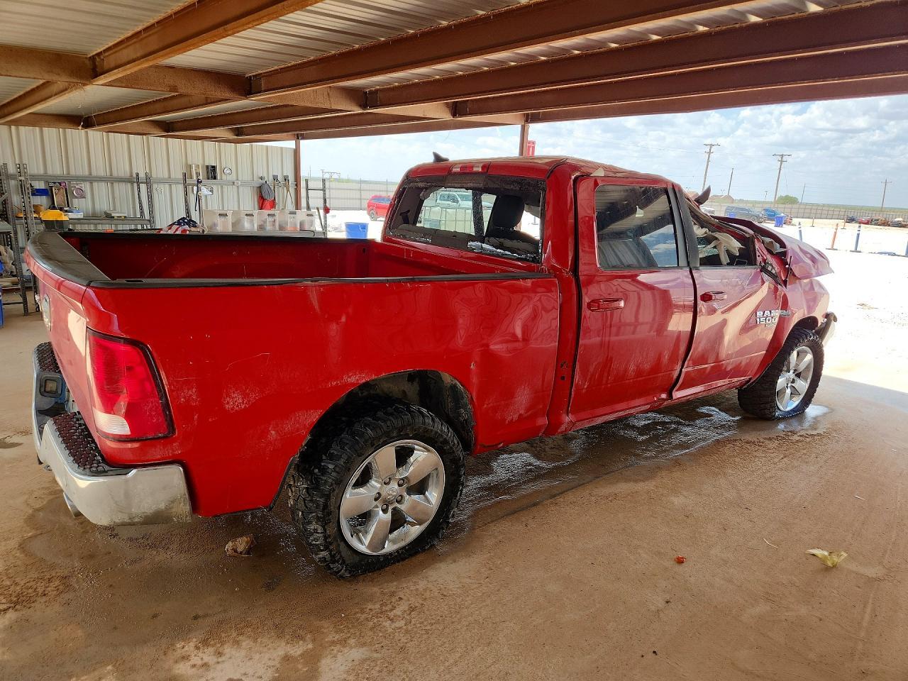 1C6RR6TT5KS584884 2019 RAM 1500 CLASSIC photo no. 3