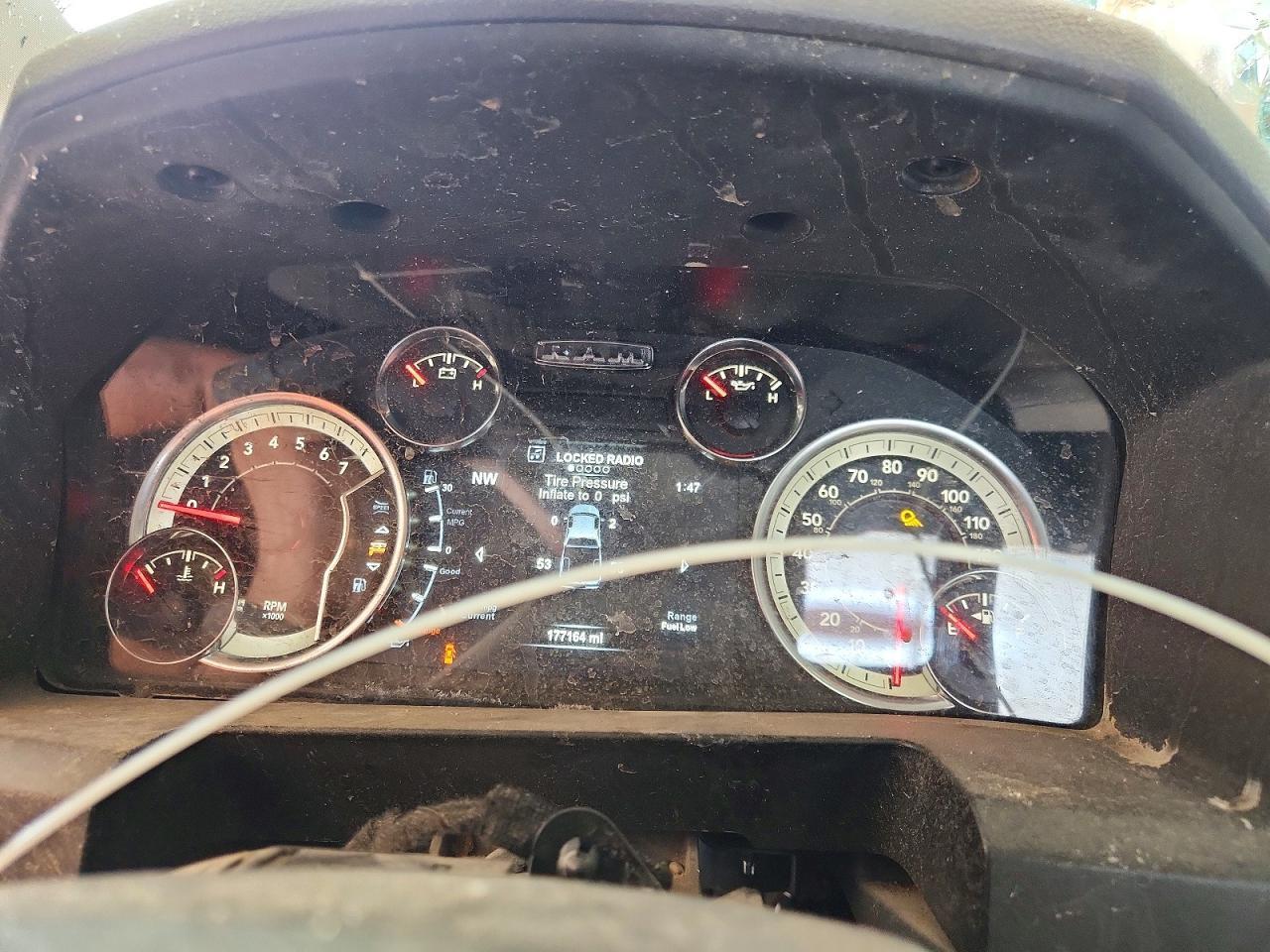1C6RR6TT5KS584884 2019 RAM 1500 CLASSIC photo no. 9