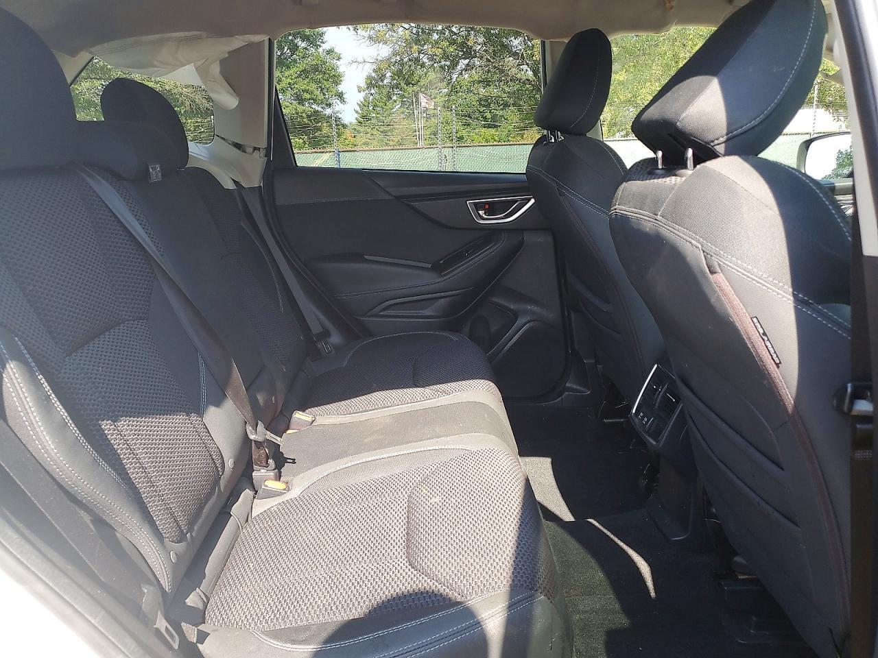 JF2SKAGC0KH585970 2019 SUBARU FORESTER photo no. 10