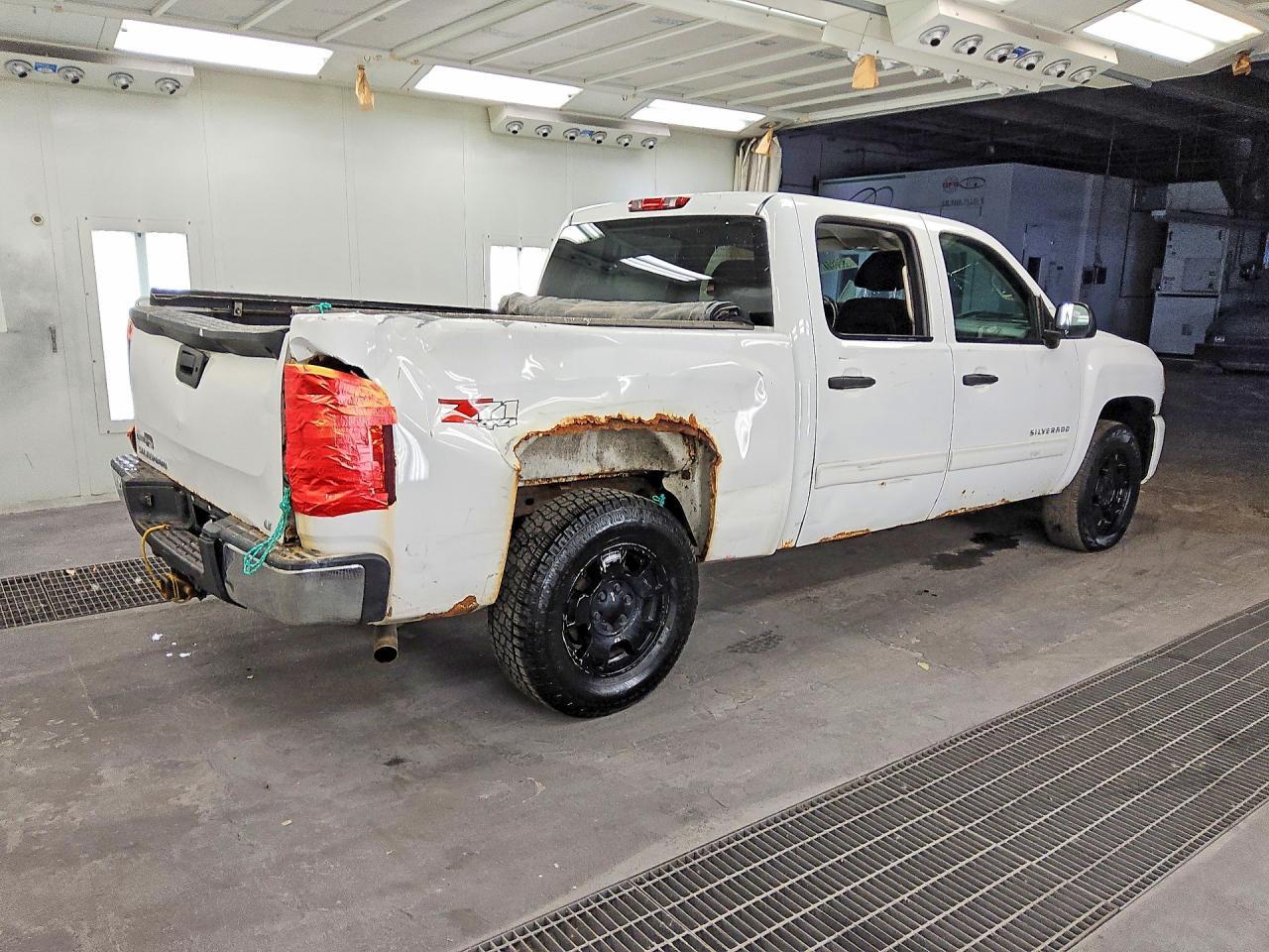3GCPKSE30BG139082 2011 CHEVROLET SILVERADO photo no. 3