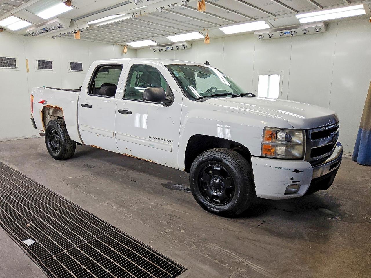 3GCPKSE30BG139082 2011 CHEVROLET SILVERADO photo no. 4