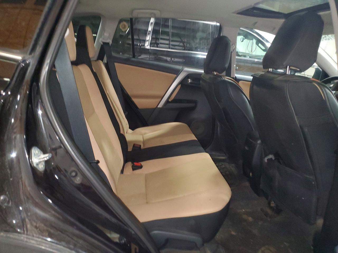 2T3RFREV1GW425666 2016 TOYOTA RAV4 photo no. 11
