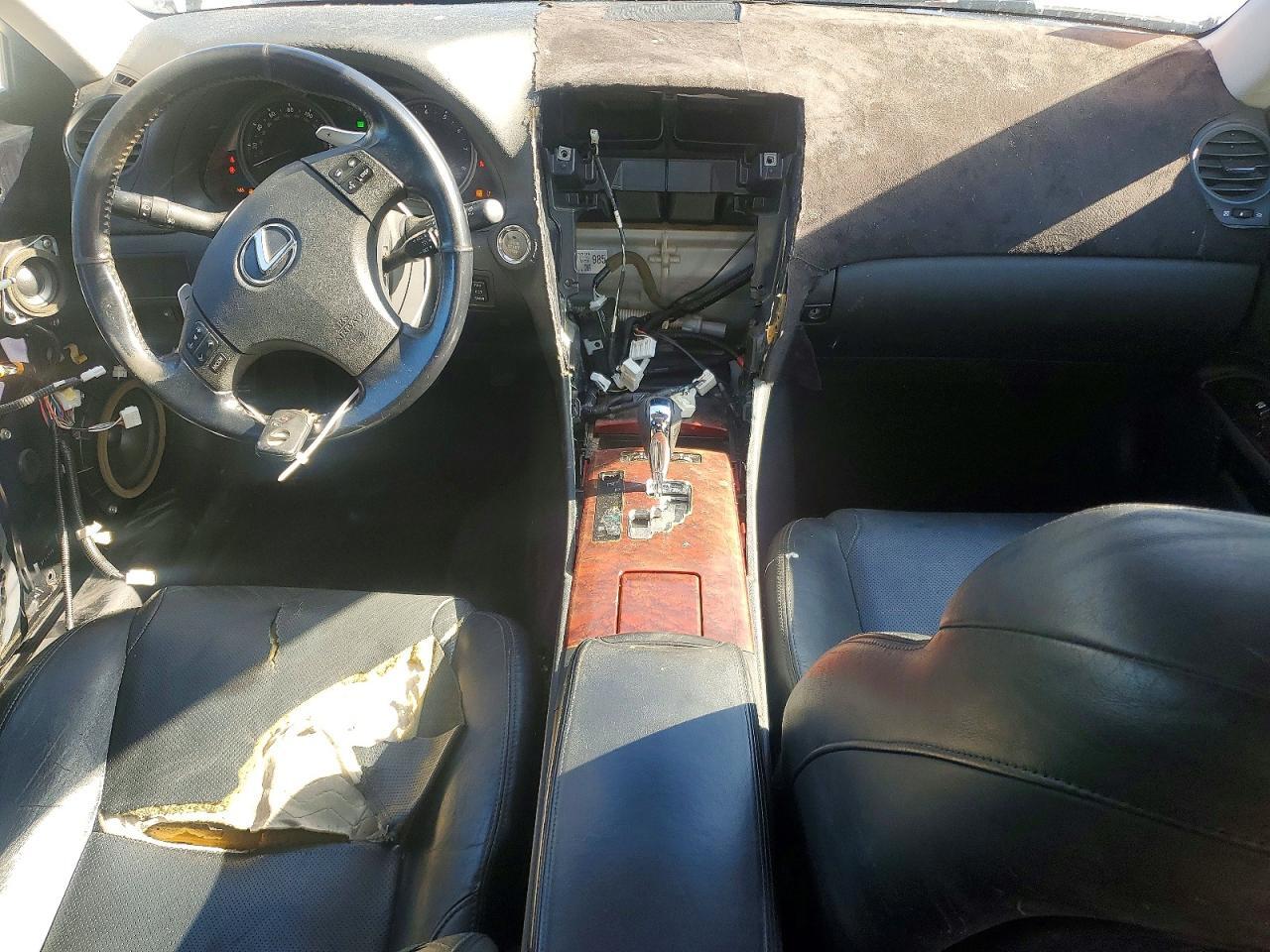 JTHCK262075010051 2007 LEXUS IS photo no. 8