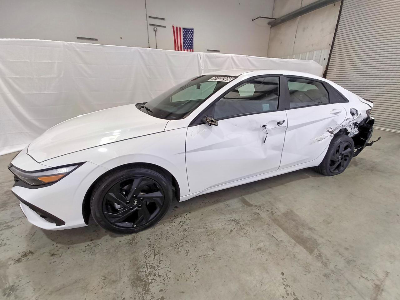 2026 HYUNDAI ELANTRA KMHLM4DG9TU256517