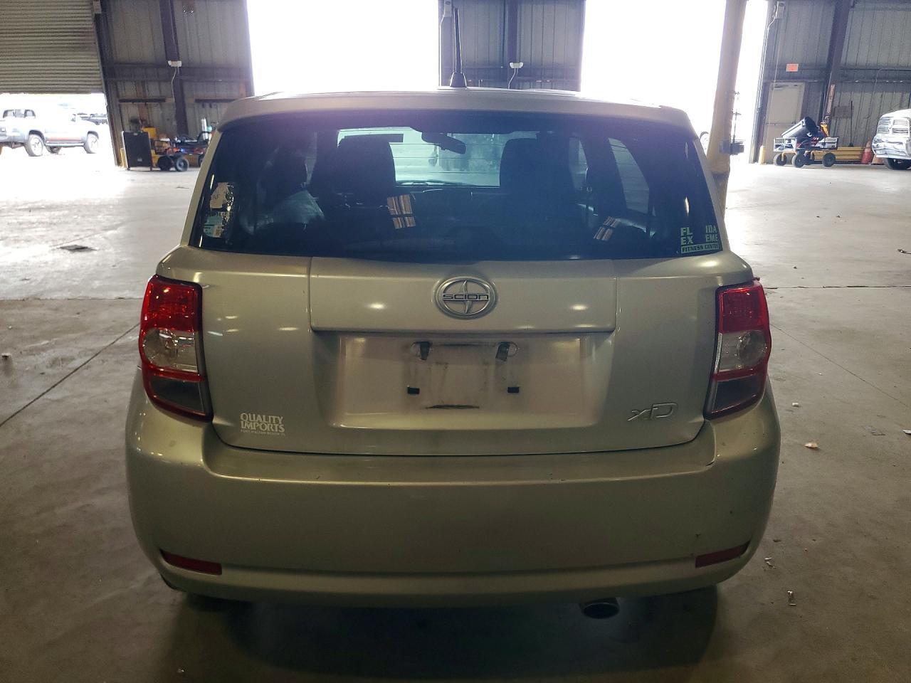 2009 SCION XD BASE — Фото 6 из 12