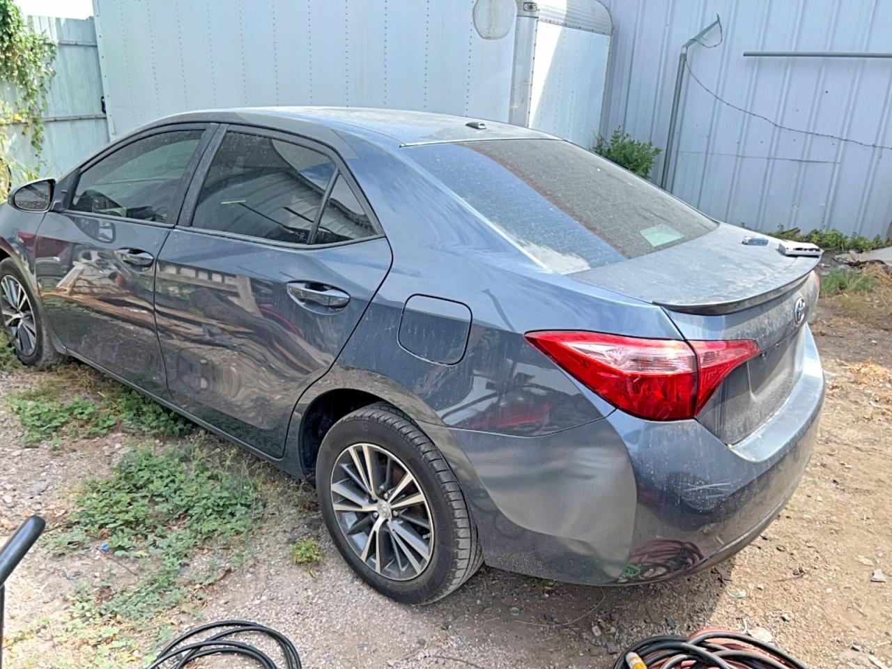 5YFBURHE0HP625680 2017 TOYOTA COROLLA photo no. 3