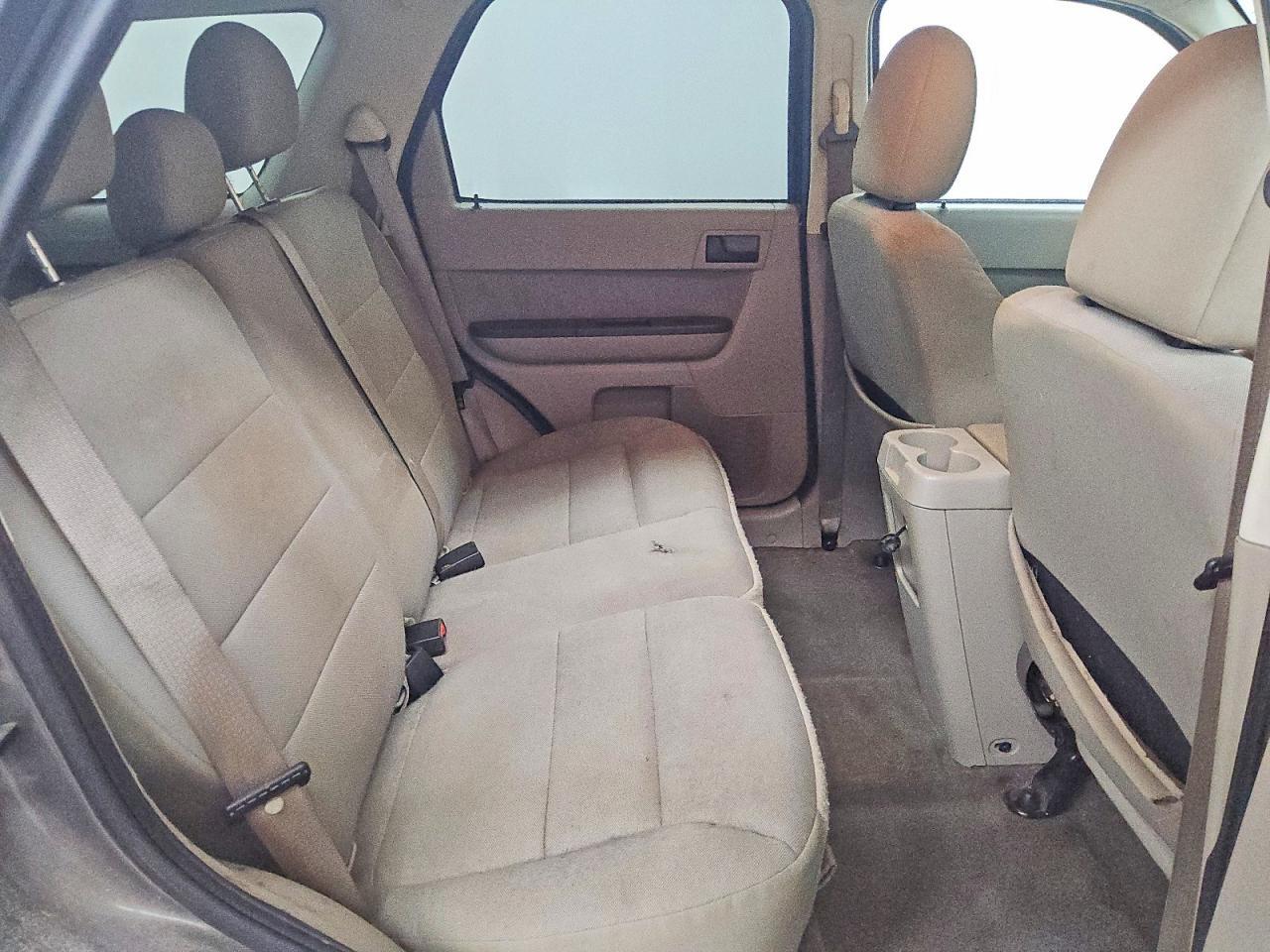 1FMCU0DG7AKD20765 2010 FORD ESCAPE photo no. 11