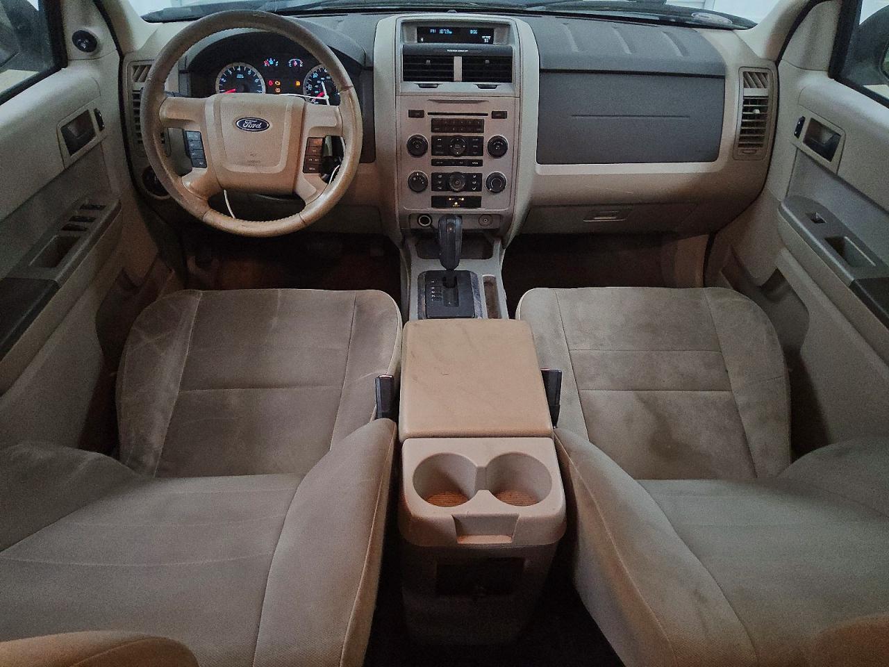 1FMCU0DG7AKD20765 2010 FORD ESCAPE photo no. 8