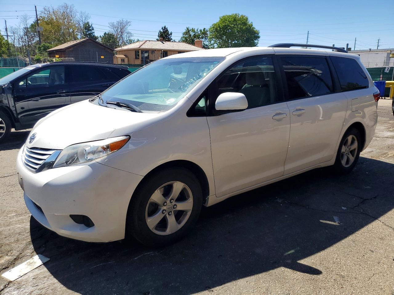 5TDKK3DC3FS585574 2015 TOYOTA SIENNA photo no. 1