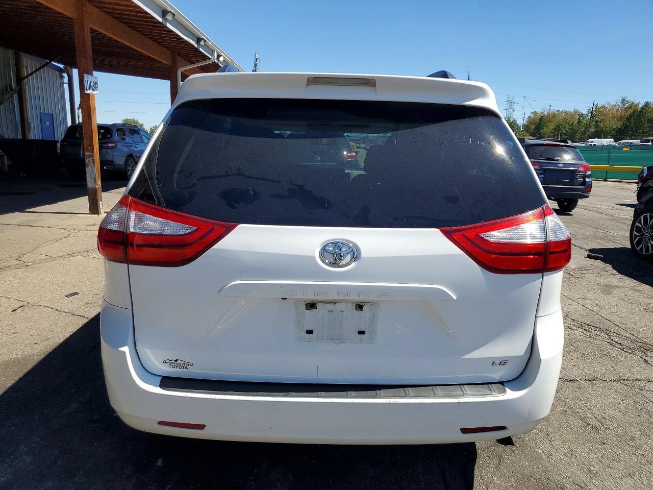 5TDKK3DC3FS585574 2015 TOYOTA SIENNA photo no. 6