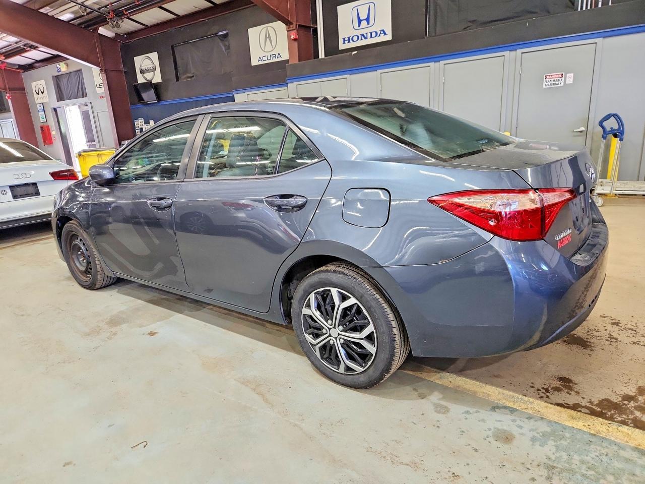 2T1BURHE9KC201096 2019 TOYOTA COROLLA photo no. 2