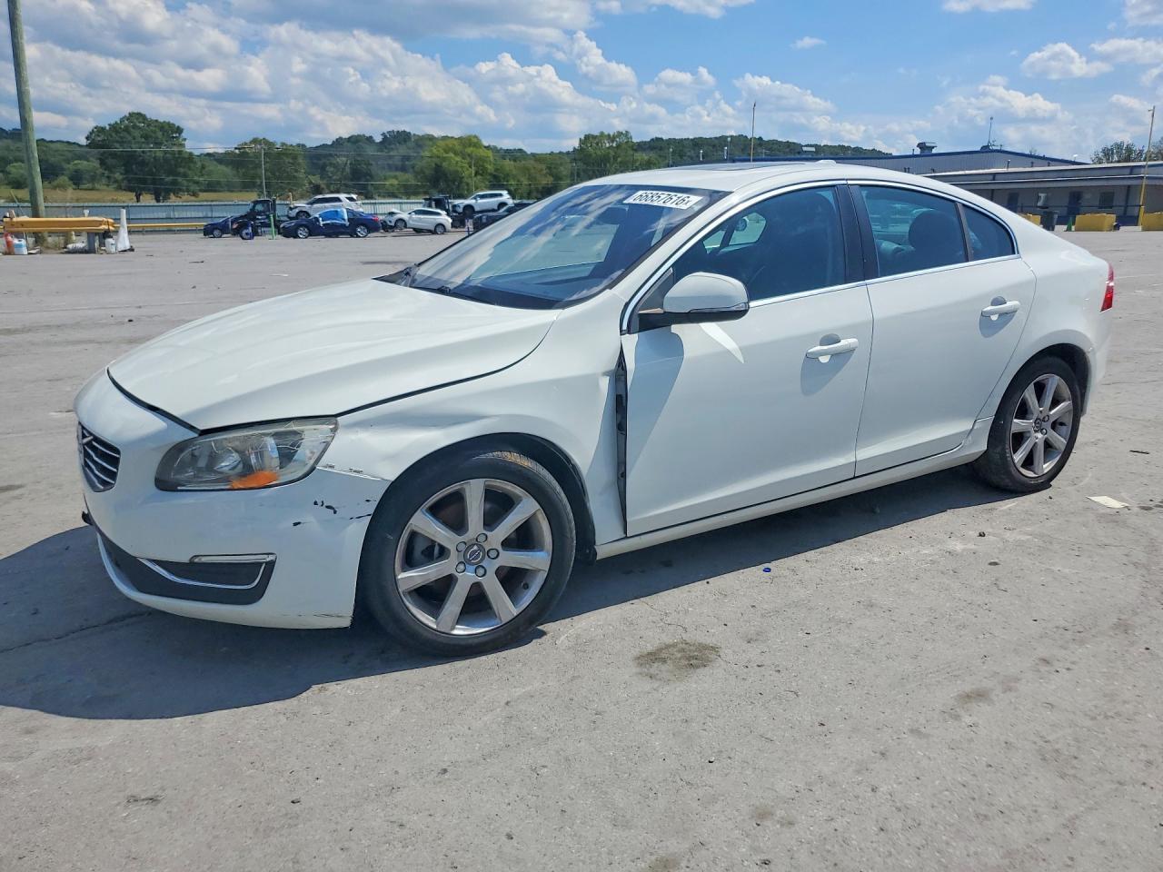 2016 VOLVO S60 YV126MFK3G2411828
