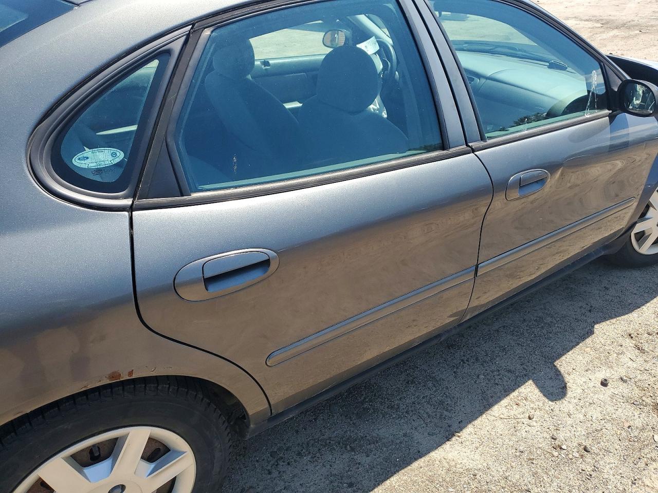 1FAFP52U44G158458 2004 FORD TAURUS photo no. 10