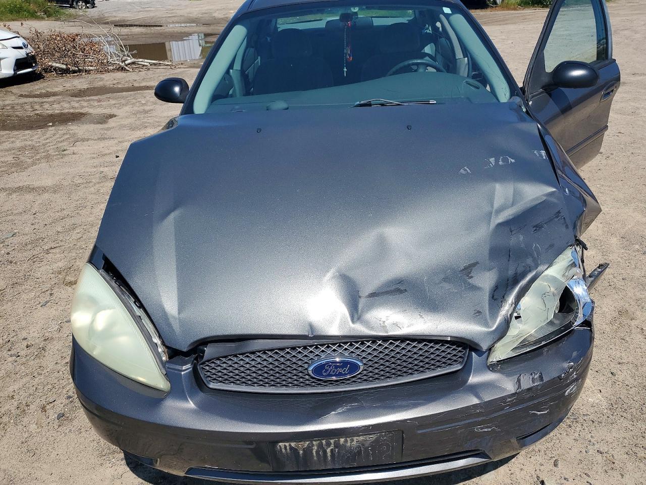 1FAFP52U44G158458 2004 FORD TAURUS photo no. 11