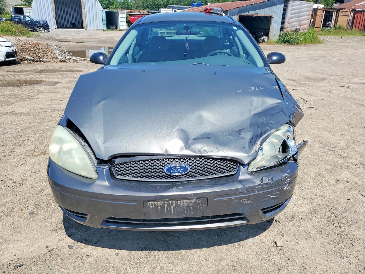 1FAFP52U44G158458 2004 FORD TAURUS photo no. 5