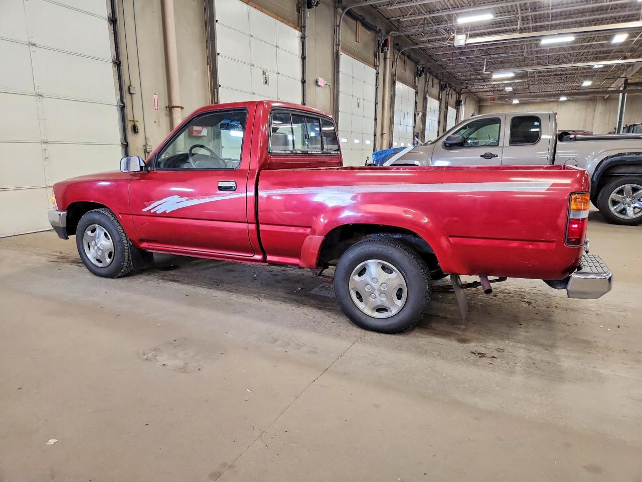 1993 TOYOTA PICKUP 1/2 TON SHORT WHEELBASE DX — Фото 2 из 12