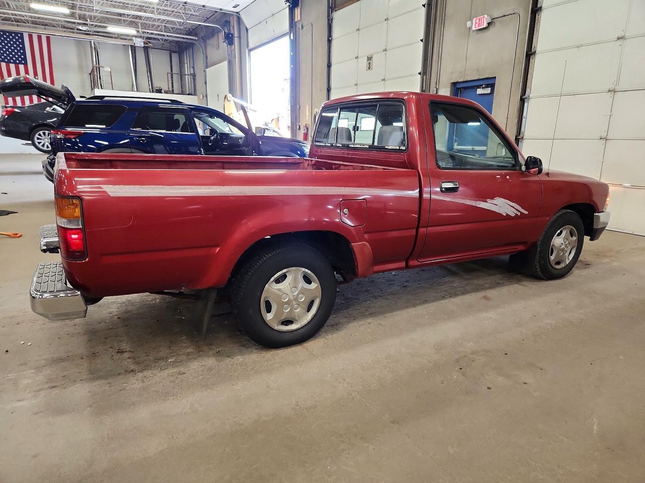 1993 TOYOTA PICKUP 1/2 TON SHORT WHEELBASE DX — Фото 3 из 12