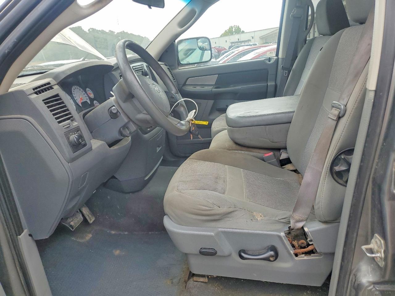 2008 DODGE RAM 1500 ST — Фото 7 из 12
