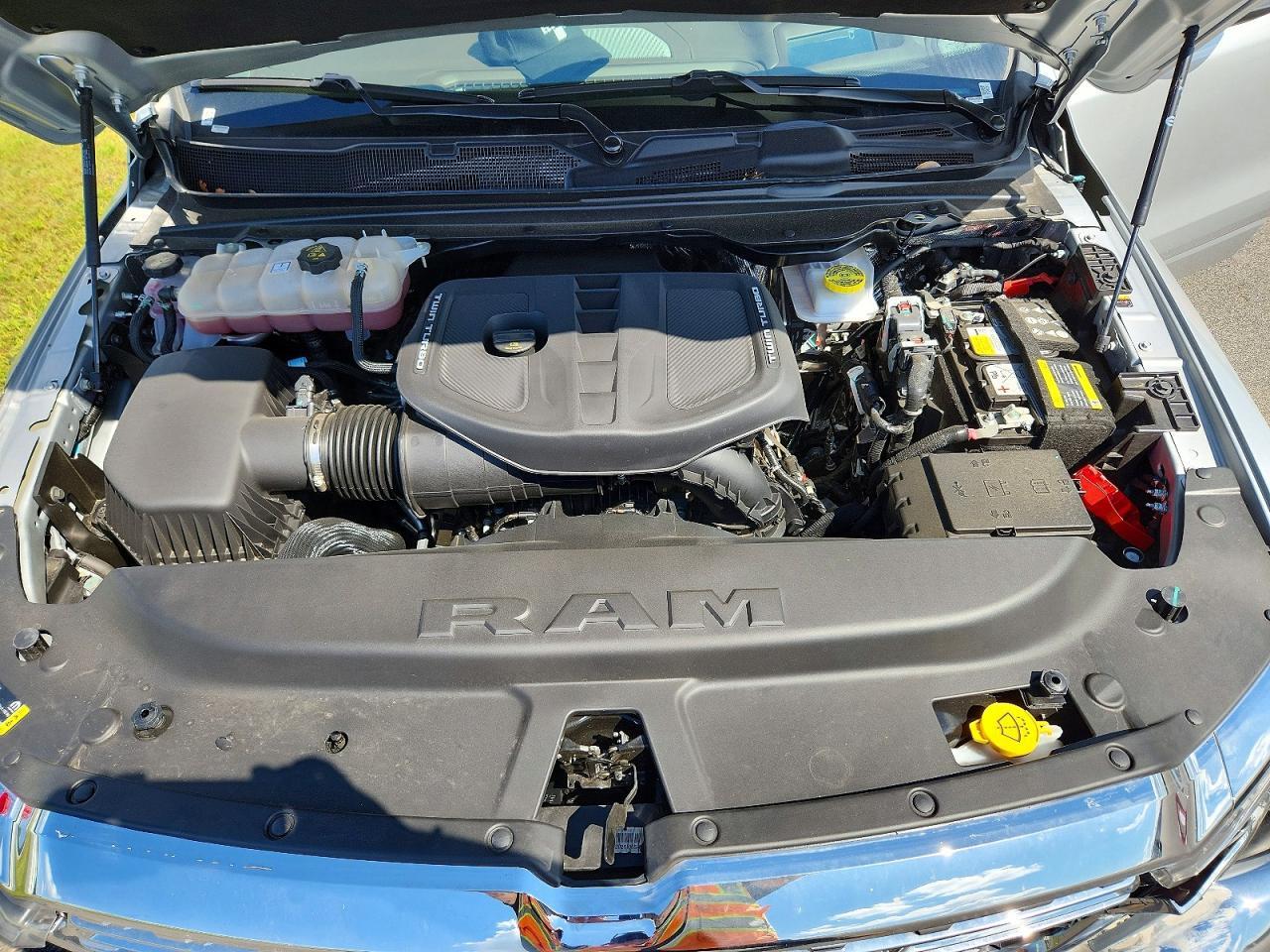 1C6SRFHP9TN334528 2026 RAM 1500 photo no. 11