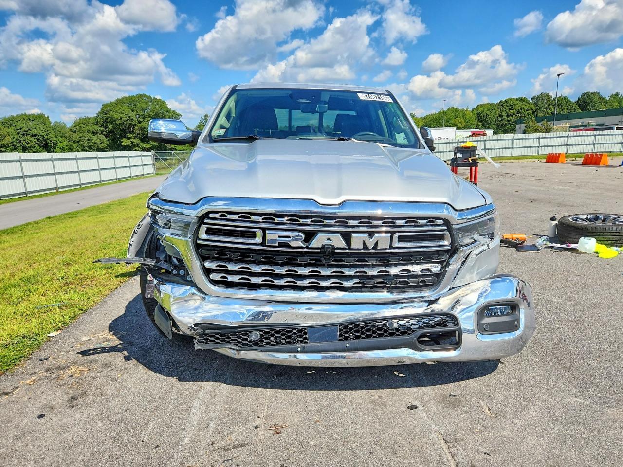 1C6SRFHP9TN334528 2026 RAM 1500 photo no. 5