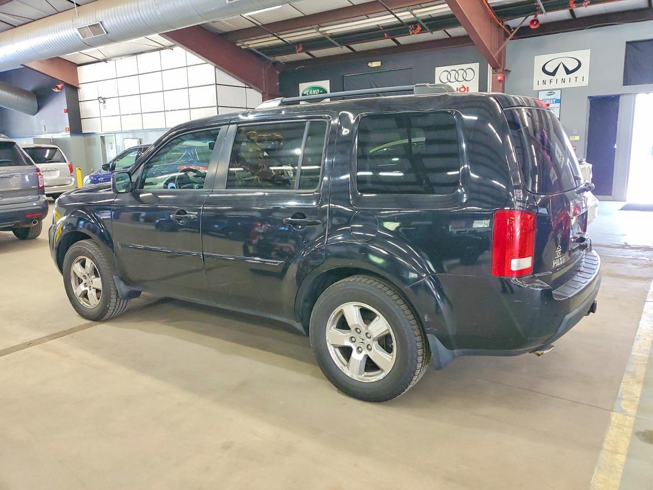 5FNYF4H58BB096120 2011 HONDA PILOT photo no. 2