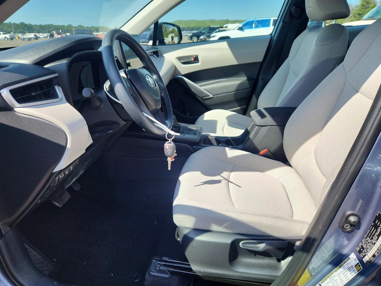 2026 TOYOTA COROLLA CROSS L — Фото 7 из 13