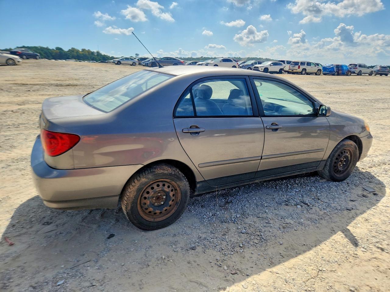 2T1BR38E84C180727 2004 TOYOTA COROLLA photo no. 3