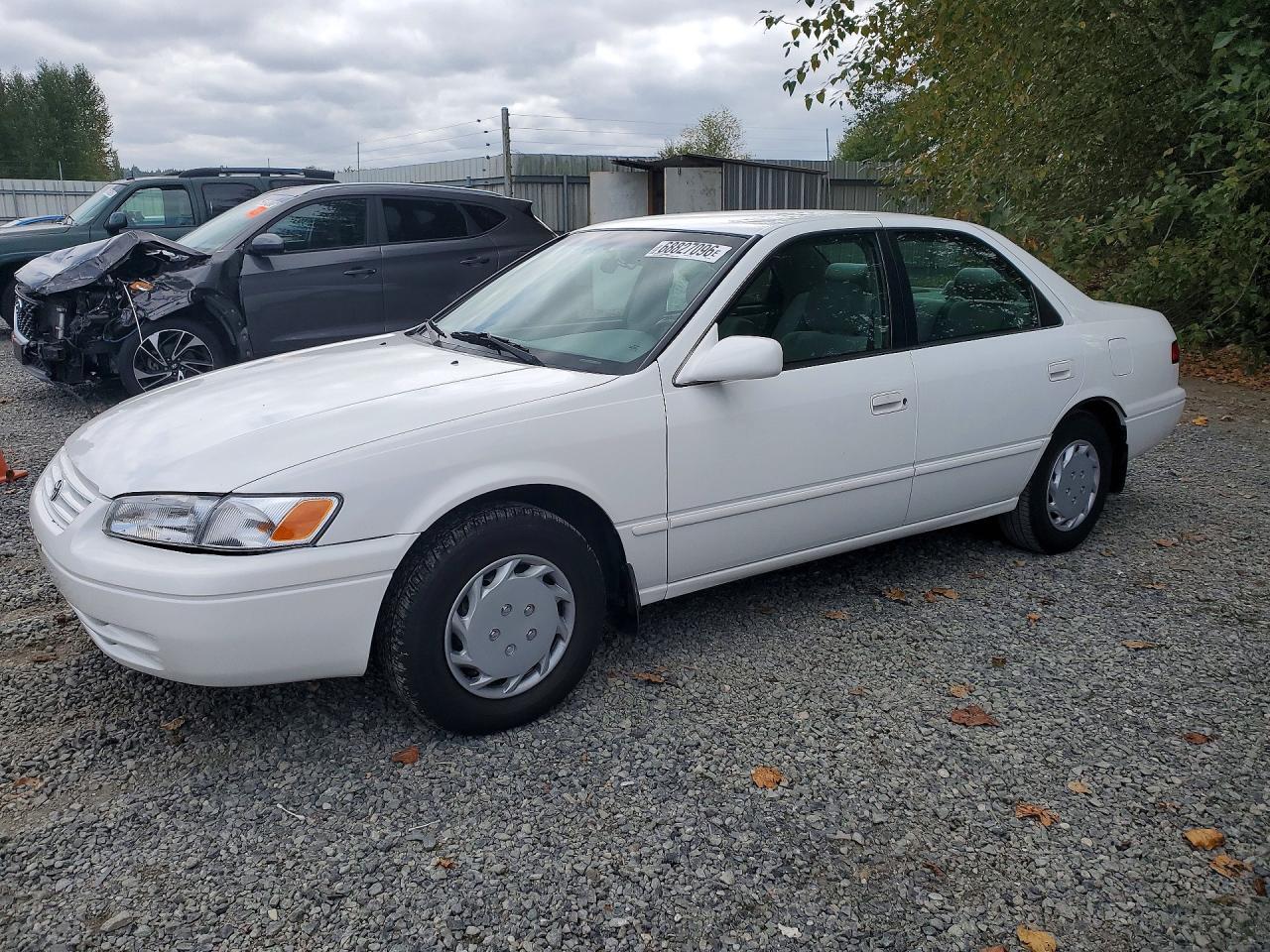 1999 TOYOTA CAMRY 4T1BG22K6XU391670