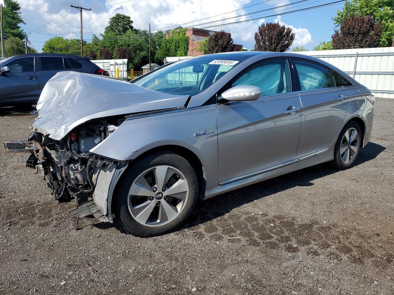 KMHEC4A40BA002667 2011 HYUNDAI SONATA photo no. 2