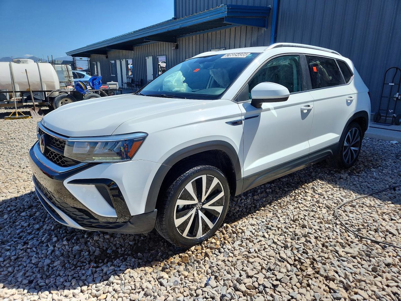 2024 VOLKSWAGEN TAOS 3VVSX7B26RM050053