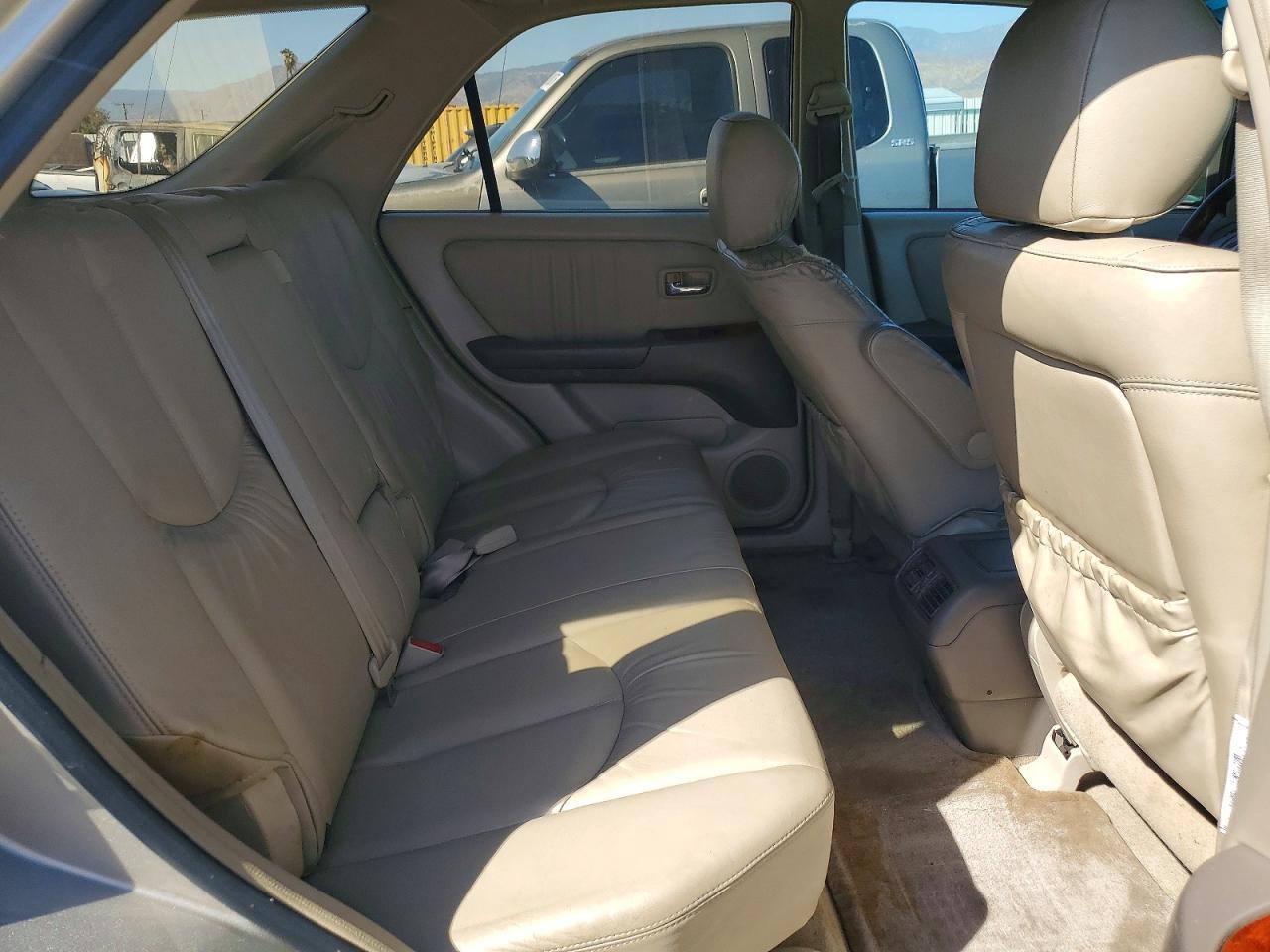 JTJHF10U020280156 2002 LEXUS RX photo no. 11