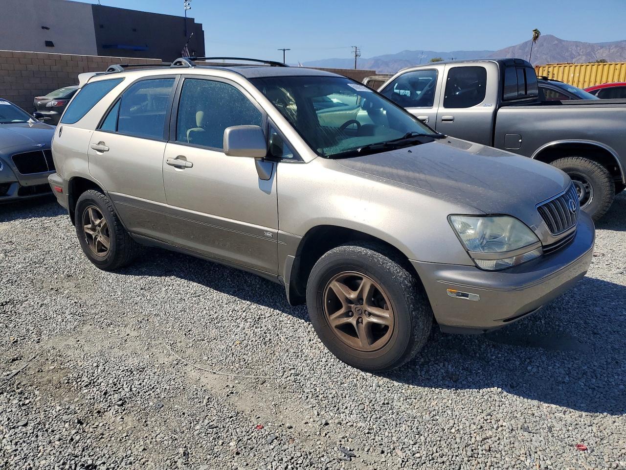 JTJHF10U020280156 2002 LEXUS RX photo no. 4