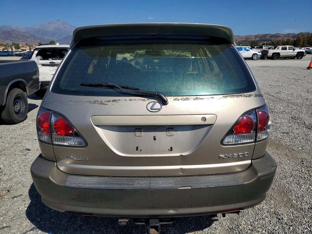 JTJHF10U020280156 2002 LEXUS RX photo no. 6