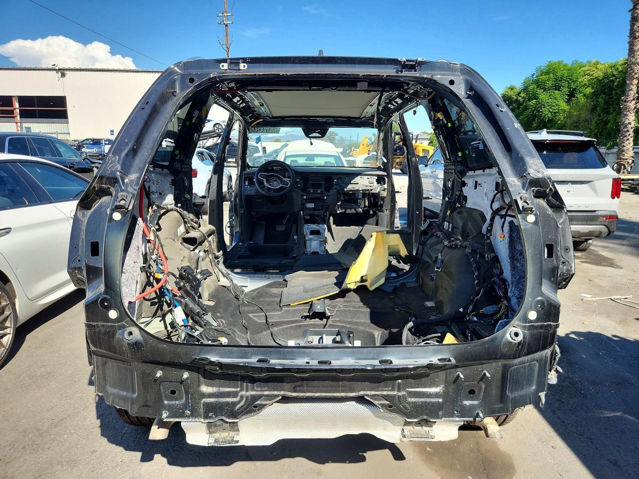 YV4M12PJXT1494534 2026 VOLVO XC90 photo no. 6