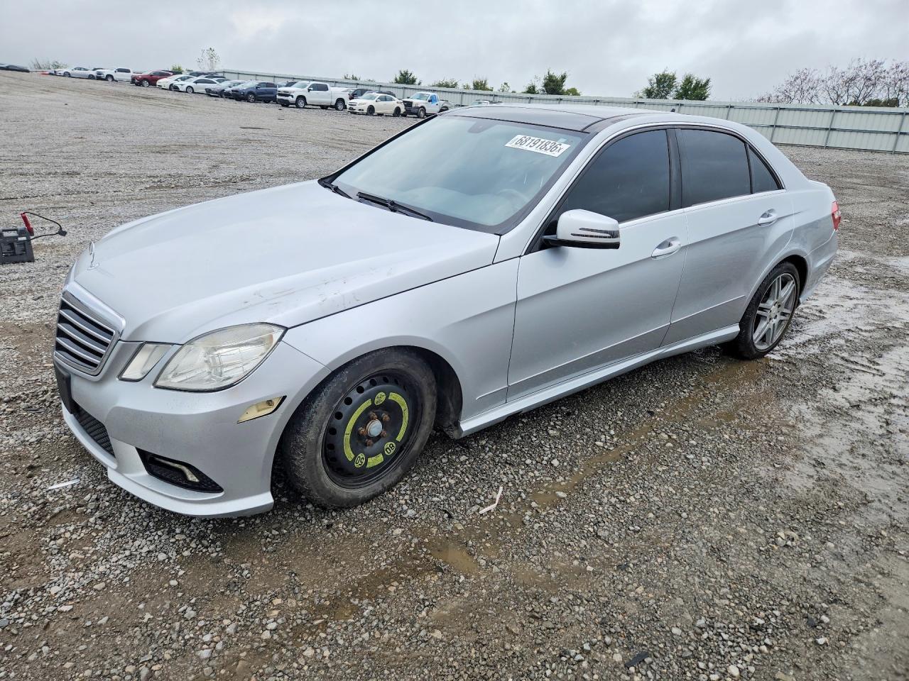 2011 MERCEDES-BENZ E WDDHF8HB1BA299085