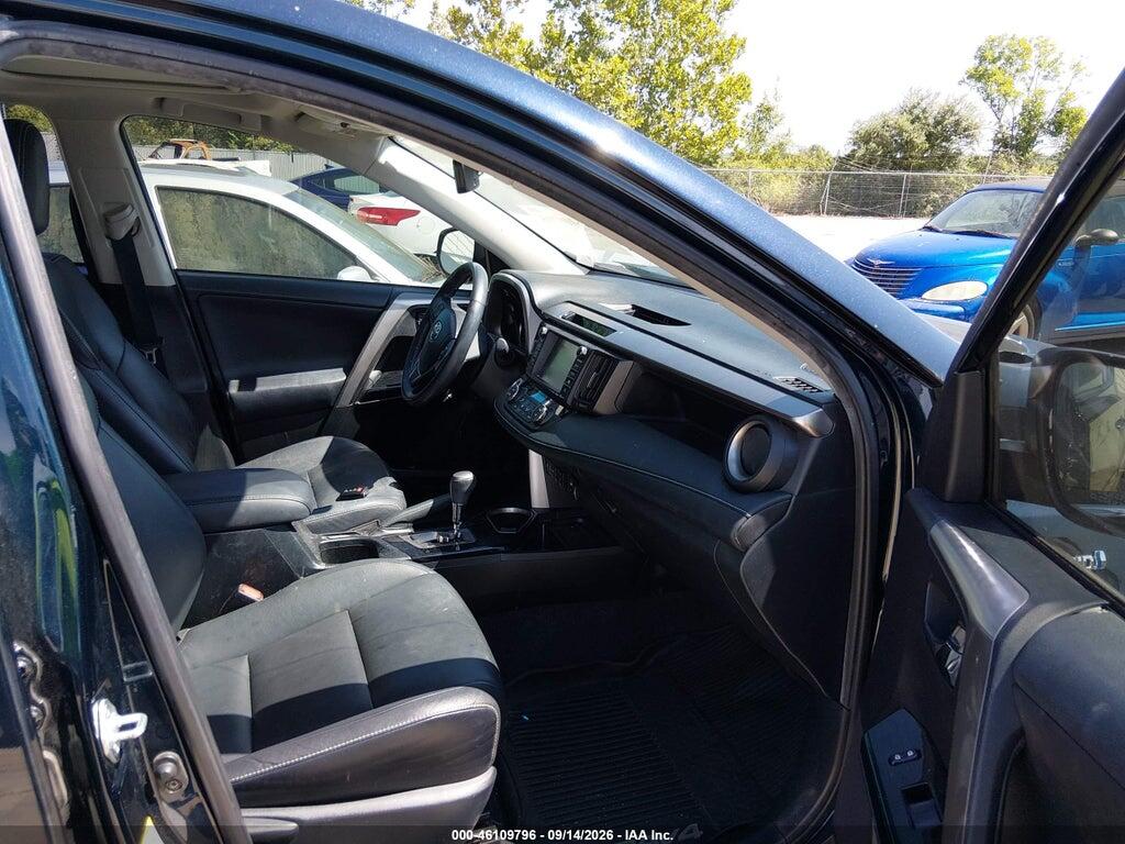 JTMDJREV5HD068662 2017 TOYOTA RAV4 HYBRID photo no. 5