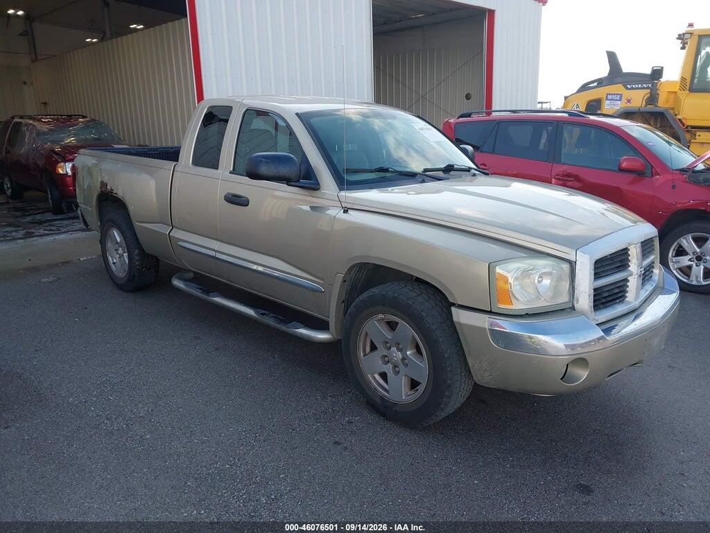 2005 DODGE DAKOTA 1D7HW52K15S155655