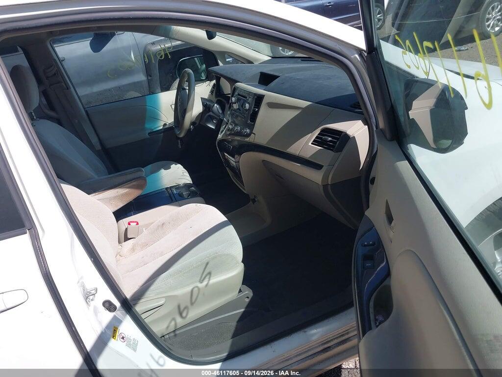 5TDKK3DC0BS041981 2011 TOYOTA SIENNA photo no. 5